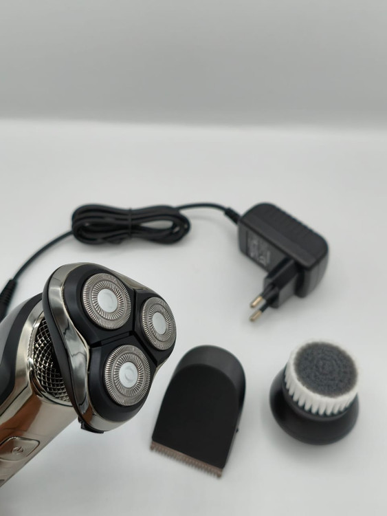 ماشین اصلاح سه تیغ فیلیپس مدل S9000